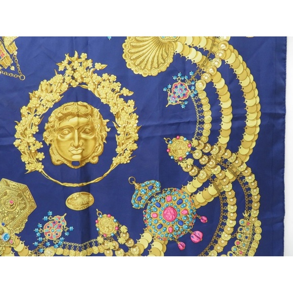 Authentic HERMES Silk Scarf Carre 90 Eperon d'or - Picture 5 of 9